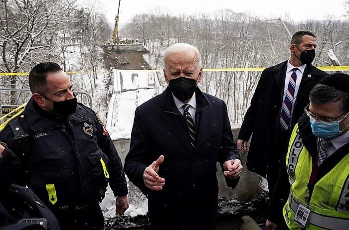 President Biden visited the site of a fallen bridge in Pittsburgh, PA.